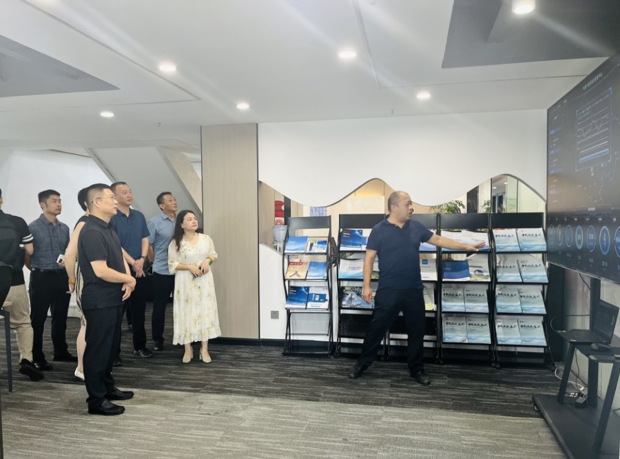 武侯區(qū)委毛軍副書記走訪調(diào)研博瑞科技